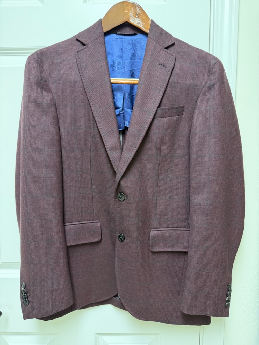Ted Baker Men's Tailored Burgundy Blazer - Classic Two-Button Style